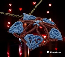 Blue hearts macrame necklace