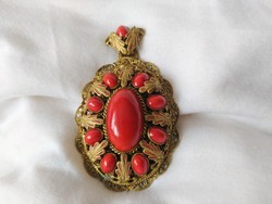 Gyönyörű nagy antik medál piros koral/üveg kövekkel