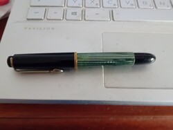 Pelikan 400 green striped fountain pen with 14k nib