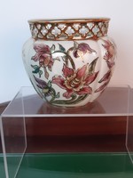 Zsolnay kaspó with an openwork edge is 10 cm high