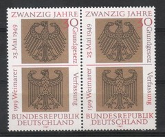 Összefüggések 0126  (Bundes) Mi 585      3,00 Euró postatiszta