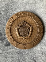 The company's excellent brigade - the bronze plaque of Vincze Dénes - a socialist award