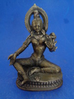 Tara istennő tibeti rézötvözet figurája, 19. század vége