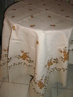 Beautiful elegant floral patterned woven tablecloth new