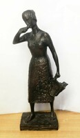 Szintetikus gyanta, bronz bevonatos szobor: Vera van Hasselt Holland szobrász alkotása