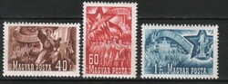 Hungarian postman 2706 mbk 1216-1218 kat price 700 HUF