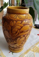 Mutatós korondi váza