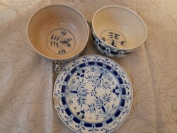 2 Zsolnay cups and a plate are damaged
