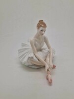 Royal Worcester limited edition English porcelain ballerina 12.5cm