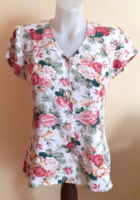 Floral summer blouse.