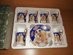 Jelenetes kínai porcelán kávéscsésze készlet eredeti dobozában (z)
