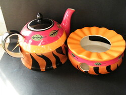 Cha cult Sarabi porcelain teapot and warming base
