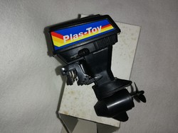 Plas-toy battery model with boat motor assemblies