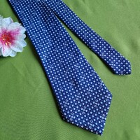 Wedding nyk70 - checked silk tie on a dark blue background