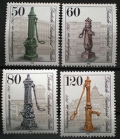 BB689-92 / Németország - Berlin 1983 Régi utcai kútak Berlinből bélyegsor postatiszta