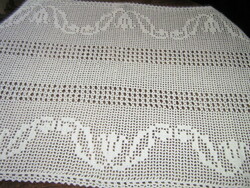 Beautiful antique vintage pink hand crocheted lace tablecloth