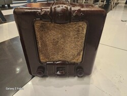 Radio is antique