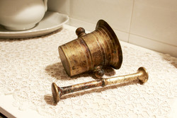 Buy a copper mortar, how charmingly antique...