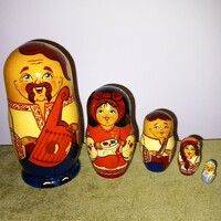 5 Pcs Russian matryoshka dolls. Wooden figure.