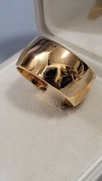 (19) 14 K arany jegygyűrű, karika gyűrű 9,48 g