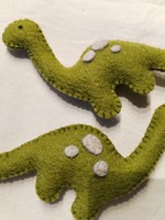 Kézműves gyapjú filc - figurális dínók / olíva zöld