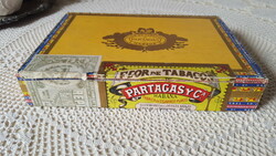 Kubai "Flor de Tabacos de Partagas Habana" szivaros doboz