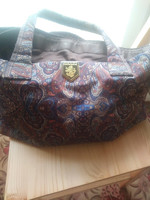Women's travel handbag