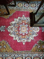 Antik kézicsomózású szőnyeg