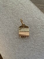 Marked 14k, beautiful pendant that can be engraved