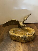 Bronze eagle statue, on a marble tray, 24 cm high.