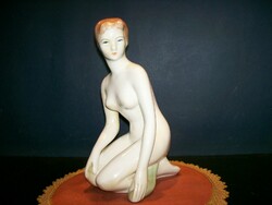 Aqvincum kneeling nude figure 22 cm high.