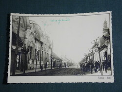 Képeslap,Postcard, Тител - Titel, főutca, tanácsháza részlet emberekkel, 1941