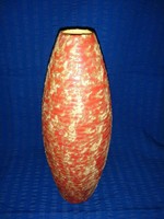Tófej's ceramic vase is 30 cm high