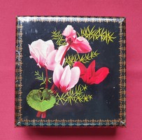 Haribo Lakritzen Bonn fémdoboz pléh doboz bonbonos tárolódoboz díszdoboz ciklámen aszparágusz virág