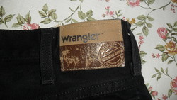 Wrangler durable basics black men's jeans ( 32-34 )