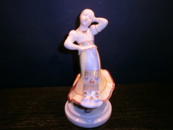 Herend dancing girl figurine 16 cm high, rare, exceptionally beautiful, flawless piece. Occasional purchase