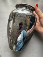Retro eosine art vase in good shape