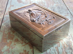 Box for riders (240310)
