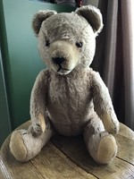 Humming mohair teddy bear stuffed with antique straw