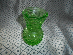Retro üveg szép élénk zöld  színű   ibolya váza
