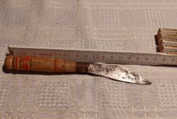 Old baggy knife