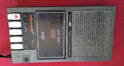 Retro intersonic cassette recorder (hong kong)