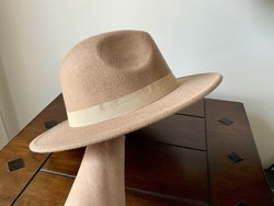 Italian, beige women's hat, adjustable size, hard finish.