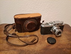 Nice Zorkij camera, not Zorkij c!, Leica copy, with original but incomplete leather case.