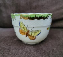 Victoria coffee cup from Óherend (1943)