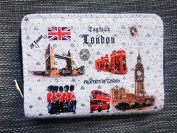 Women's wallet with London lettering