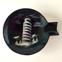 Hollóházi ceramic ashtray with Pisa Leaning Tower view