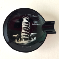 San Marino ceramic ashtray with a view of the Leaning Tower of Pisa