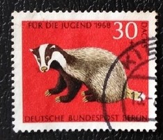 Bb318p / Germany - Berlin 1968 endangered animals stamp series 30 + 15 pf. Its value is sealed