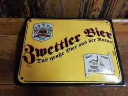 Német sörös reklámtábla, nem régi, dombornyomásost, szita-nyomott, de nem zománc, most LEÁRAZVA!